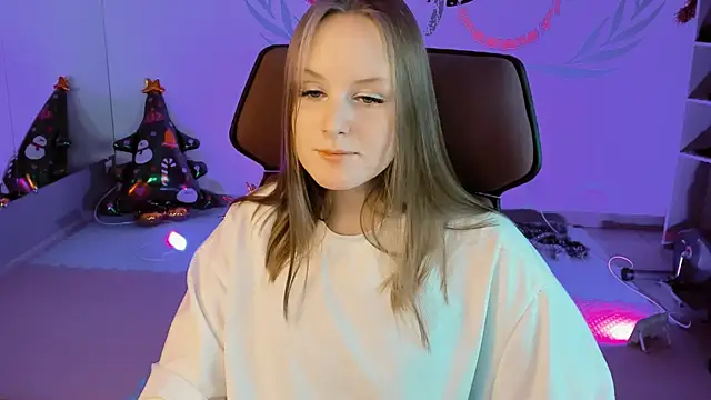 Snapshot of VivienLeeigh chatting on 12-27-24, 02:36 VivienLeeigh online show from 12-27-24, 02:36