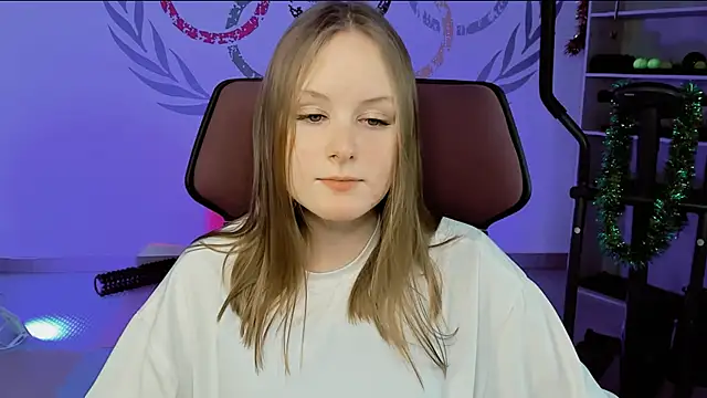 Snapshot of VivienLeeigh chatting on 12-31-24, 11:20 VivienLeeigh online show from 12-31-24, 11:20