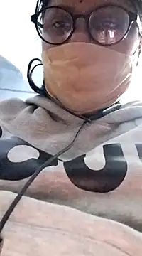 Snapshot of zeevaansari chatting on 12-24-24, 05:55 zeevaansari online show from 12-24-24, 05:55