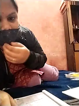 Snapshot of zeevaansari chatting on 01-06-25, 07:52 zeevaansari online show from 01-06-25, 07:52