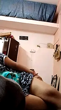 Snapshot of zeevaansari chatting on 01-19-25, 02:47 zeevaansari online show from 01-19-25, 02:47