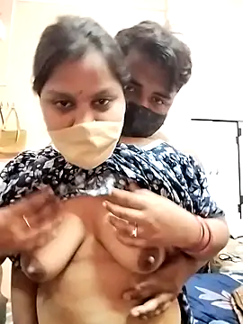 Snapshot of zeevaansari chatting on 01-22-25, 04:33 zeevaansari online show from 01-22-25, 04:33