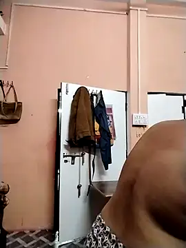 Snapshot of zeevaansari chatting on 01-26-25, 04:41 zeevaansari online show from 01-26-25, 04:41