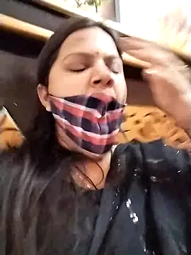 Snapshot of zeevaansari chatting on 03-06-25, 12:19 zeevaansari online show from 03-06-25, 12:19