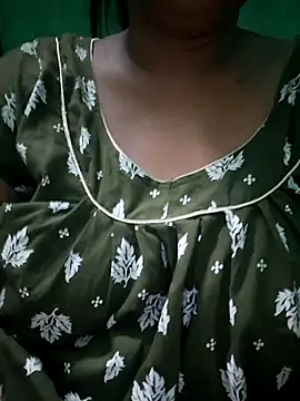 Snapshot of zeevaansari chatting on 10-26-25, 06:47 zeevaansari online show from 10-26-25, 06:47