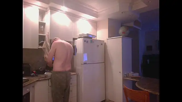 Tall REC online show from 12-15-24, 04:26