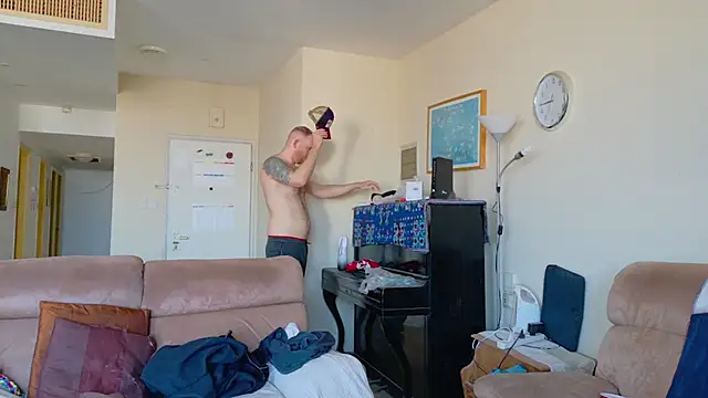 Tall REC online show from 12-24-24, 01:17