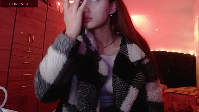 holy juli online show from 10-15-25, 05:07