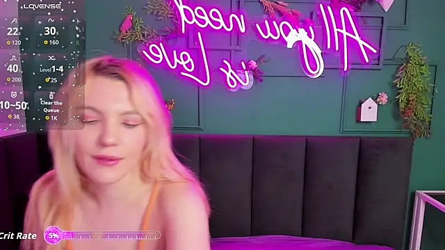 Fluffy Monica online show from 04-10-26, 01:33