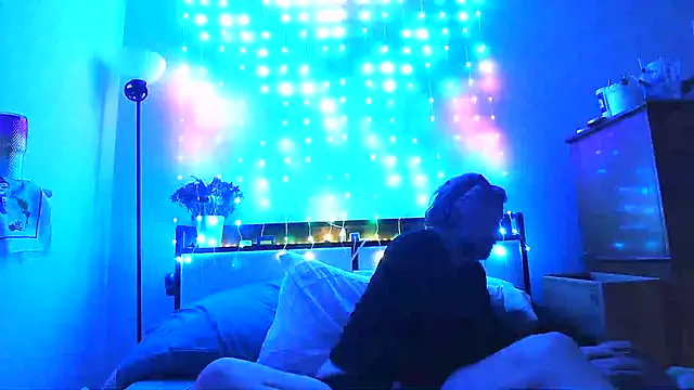 Snapshot of onlym4m chatting on 12-17-24, 01:38 onlym4m online show from 12-17-24, 01:38