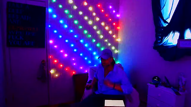 Snapshot of onlym4m chatting on 03-10-25, 03:41 onlym4m online show from 03-10-25, 03:41