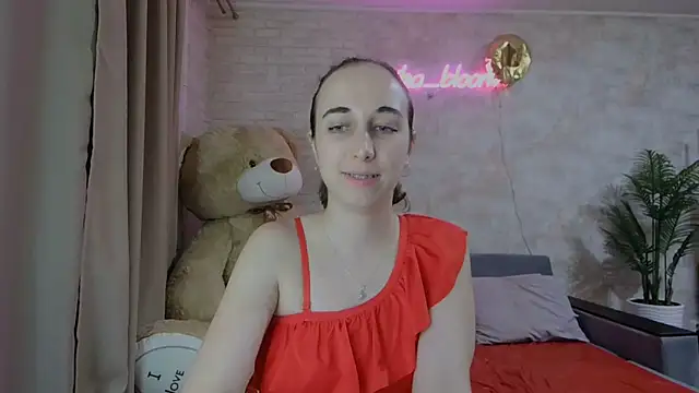 Anika bloom online show from 03-05-25, 02:14