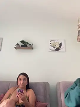 Nickiiiii online show from 02-10-25, 06:35