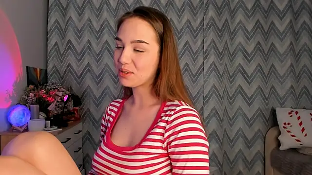 Snapshot of Tate_Angel chatting on 01-21-25, 06:12 Tate Angel online show from 01-21-25, 06:12