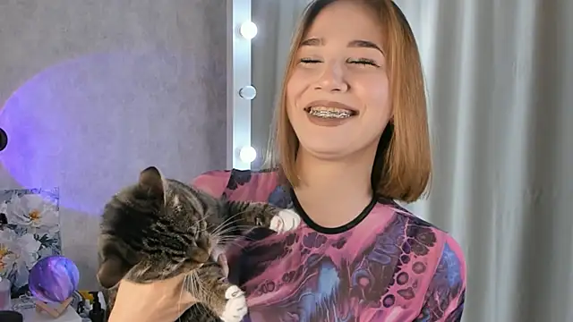 Snapshot of Tate_Angel chatting on 09-19-25, 06:30 Tate Angel online show from 09-19-25, 06:30