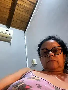 Sharongirl07 online show from 11-18-25, 01:44