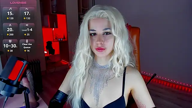 mollyposhh online show from 12-15-25, 06:34