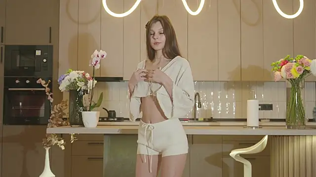 whisper of love online show from 11-25-25, 02:11