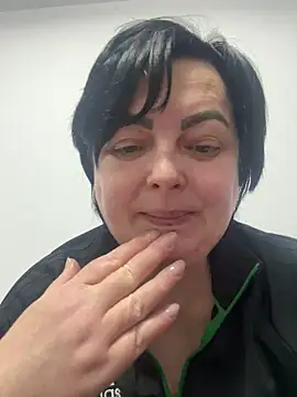 Amandamuller1982 online show from 02-25-25, 01:41