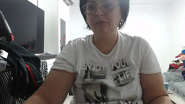 Amandamuller1982 online show from 10-26-25, 08:04