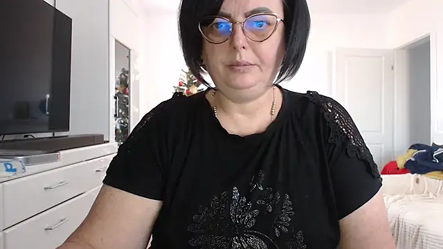 Amandamuller1982 online show from 12-16-25, 07:35