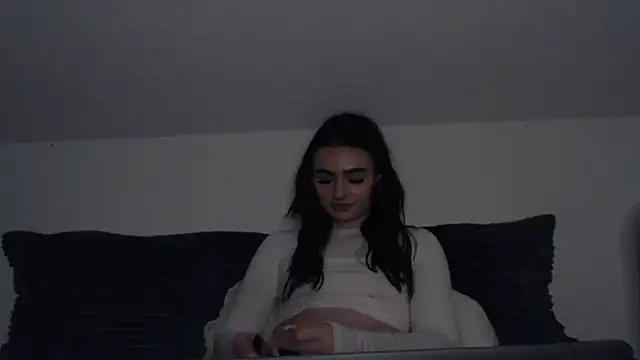 Snapshot of AdelinaAlia chatting on 01-30-25, 11:55 AdelinaAlia online show from 01-30-25, 11:55