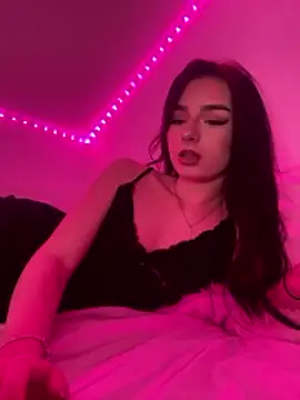 Snapshot of AdelinaAlia chatting on 01-13-26, 08:47 AdelinaAlia online show from 01-13-26, 08:47