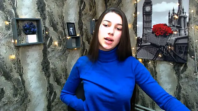 Snapshot of KarolinaRosse_ chatting on 01-06-25, 10:24 KarolinaRosse online show from 01-06-25, 10:24