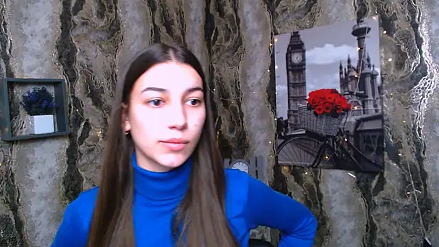 Snapshot of KarolinaRosse_ chatting on 01-10-25, 10:17 KarolinaRosse online show from 01-10-25, 10:17