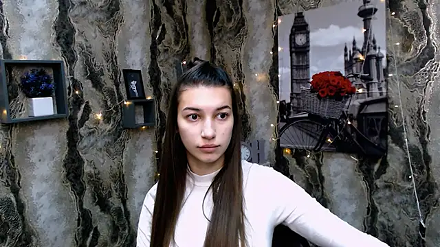 Snapshot of KarolinaRosse_ chatting on 01-11-25, 10:51 KarolinaRosse online show from 01-11-25, 10:51