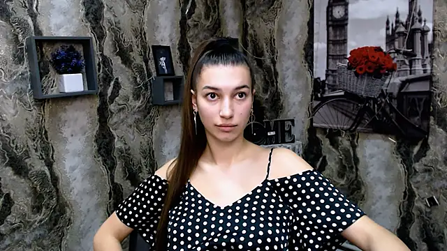 Snapshot of KarolinaRosse_ chatting on 01-13-25, 08:58 KarolinaRosse online show from 01-13-25, 08:58