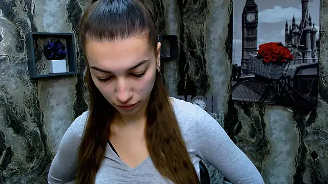 Snapshot of KarolinaRosse_ chatting on 01-17-25, 03:23 KarolinaRosse online show from 01-17-25, 03:23