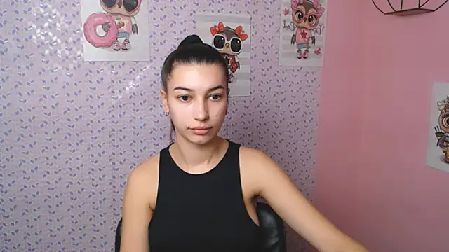 Snapshot of KarolinaRosse_ chatting on 01-18-25, 07:07 KarolinaRosse online show from 01-18-25, 07:07