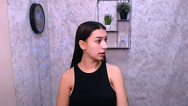 Snapshot of KarolinaRosse_ chatting on 01-20-25, 07:15 KarolinaRosse online show from 01-20-25, 07:15