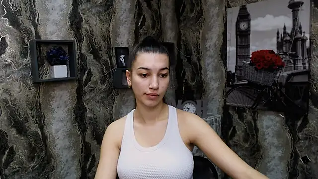 Snapshot of KarolinaRosse_ chatting on 01-26-25, 06:59 KarolinaRosse online show from 01-26-25, 06:59