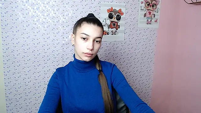 Snapshot of KarolinaRosse_ chatting on 01-31-25, 07:18 KarolinaRosse online show from 01-31-25, 07:18