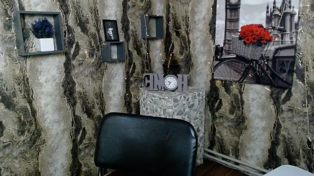 Snapshot of KarolinaRosse_ chatting on 02-05-25, 07:07 KarolinaRosse online show from 02-05-25, 07:07