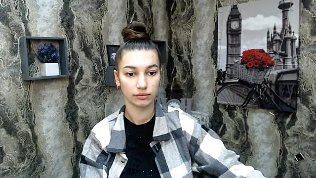 Snapshot of KarolinaRosse_ chatting on 02-07-25, 07:07 KarolinaRosse online show from 02-07-25, 07:07