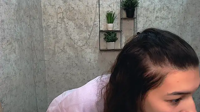 Snapshot of KarolinaRosse_ chatting on 02-26-25, 07:09 KarolinaRosse online show from 02-26-25, 07:09