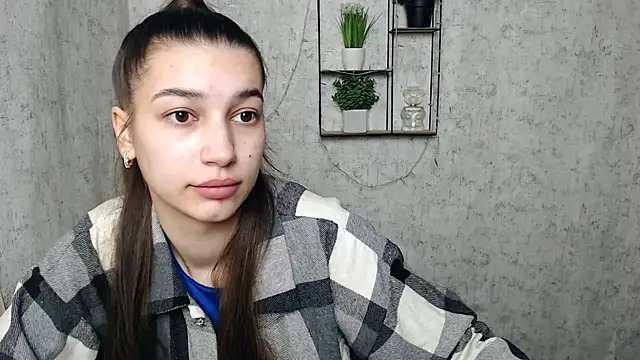 Snapshot of KarolinaRosse_ chatting on 03-07-25, 06:57 KarolinaRosse online show from 03-07-25, 06:57