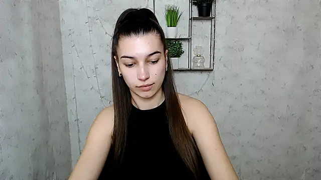 Snapshot of KarolinaRosse_ chatting on 03-22-25, 09:56 KarolinaRosse online show from 03-22-25, 09:56