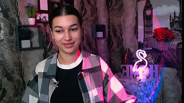 Snapshot of KarolinaRosse_ chatting on 10-21-25, 05:19 KarolinaRosse online show from 10-21-25, 05:19