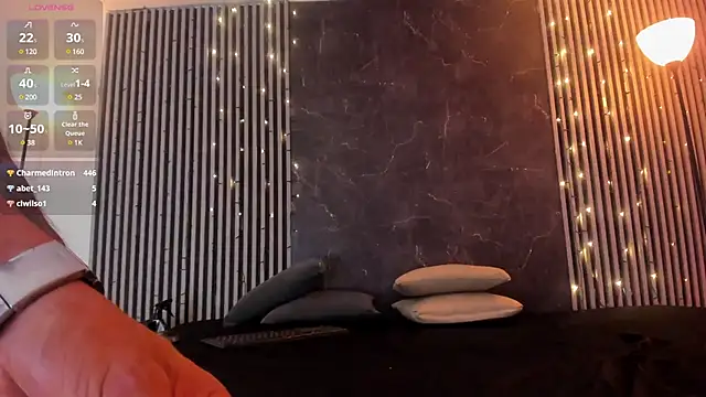 Duriel  online show from 12-21-24, 03:09