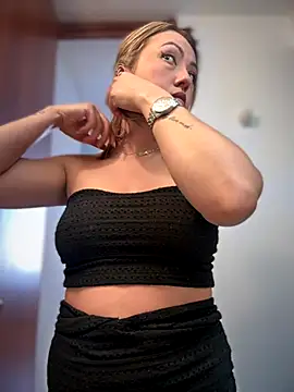 VIOLETA-25  online show from 12-04-25, 02:04