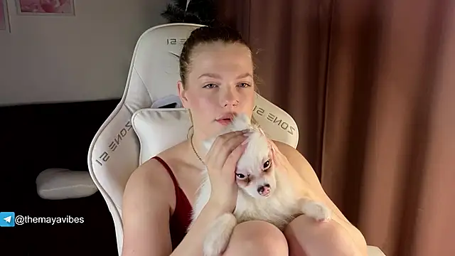 Maya Rave online show from 01-12-26, 03:34