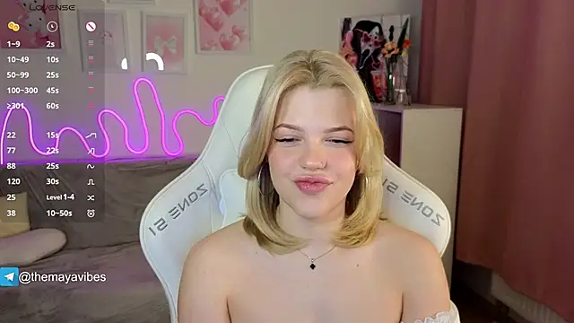 Maya Rave online show from 02-11-26, 03:22