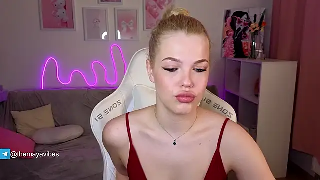 Maya Rave online show from 02-12-26, 03:45