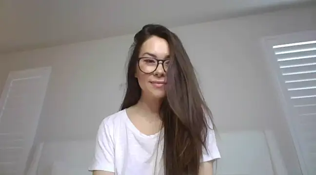 Snapshot of mixedasiangirl chatting on 03-17-25, 07:04 mixedasiangirl online show from 03-17-25, 07:04