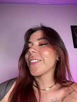 luccianagreyy online show from 02-25-25, 09:24