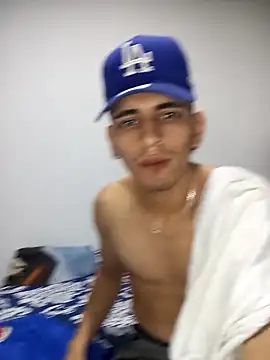 Y4NcA online show from 10-22-25, 11:04